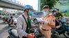 chot-kiem-soat-tren-duong-minh-phung-quan-6-tp-hcm-anh-hoang-trieu11-16258165484501120780578-13454247
