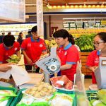 nhan-vien-ban-hang-sieu-thi-luong-bao-nhieu-3-9078-1