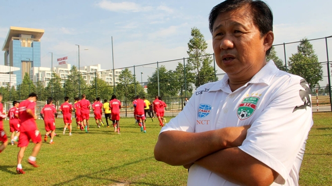 Ông Đặng Trần Chỉnh chính thức làm huấn luyện viên trưởng B. Bình Dương
