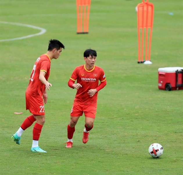 Minh Vương trở lại tập luyện cùng đội tuyển Việt Nam sau hơn 2 tháng chữa trị chấn thương