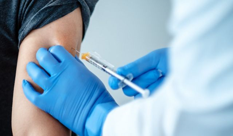 Khẩn trương hướng dẫn tiêm vaccine cho người dưới 18 tuổi