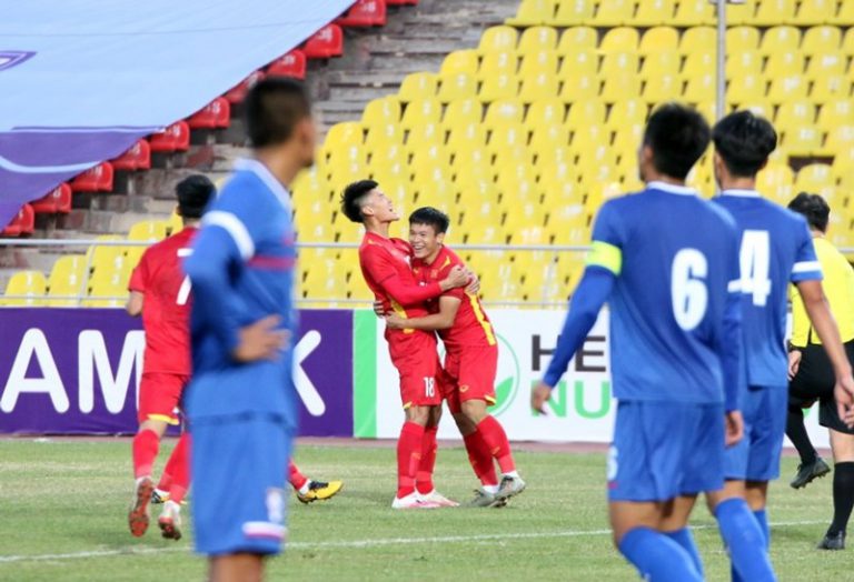 Đội tuyển U23 Việt Nam được thưởng “nóng” 300 triệu đồng