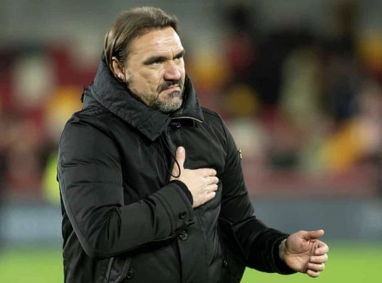 Daniel Farke bị Norwich City sa thải ngay sau trận thắng Brentford