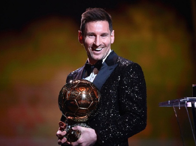 Messi lần thứ 7 giành danh hiệu “Quả bóng Vàng”