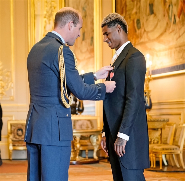 Rashford nhận Huân chương MBE của Hoàng gia Anh