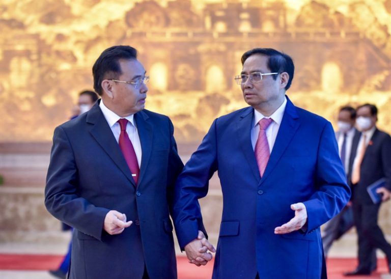 Thúc đẩy các dự án hạ tầng chiến lược kết nối Việt Nam – Lào