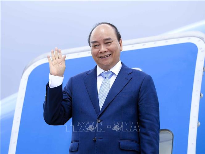Chủ tịch nước Nguyễn Xuân Phúc lên đường thăm cấp nhà nước Vương quốc Campuchia