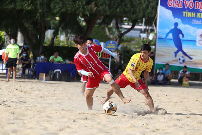 Giải bóng đá bãi biển Đại hội Thể dục thể thao tỉnh Khánh Hòa lần thứ IX