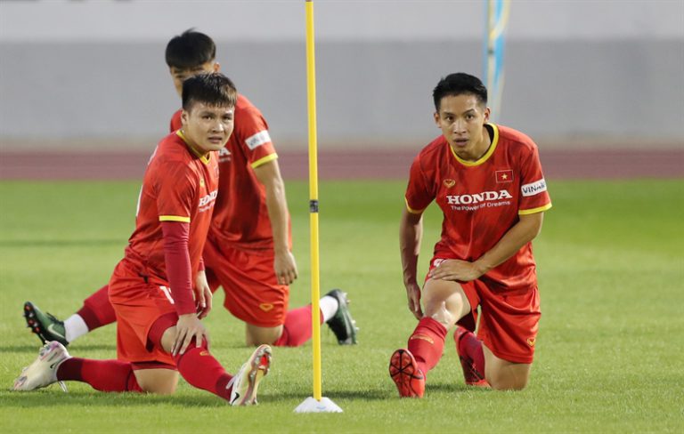 Tiền vệ Đỗ Hùng Dũng sẽ sang Singapore dự AFF Cup 2020 muộn hơn các đồng đội