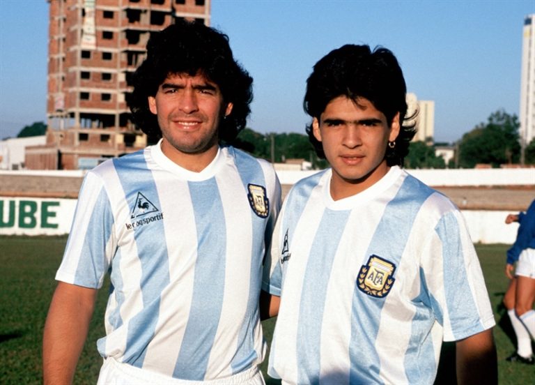 Em trai Maradona qua đời ở tuổi 52 vì ngừng tim