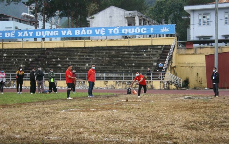 27 bộ huy chương được trao tại Ngày hội Văn hóa dân tộc Mông toàn quốc lần thứ III