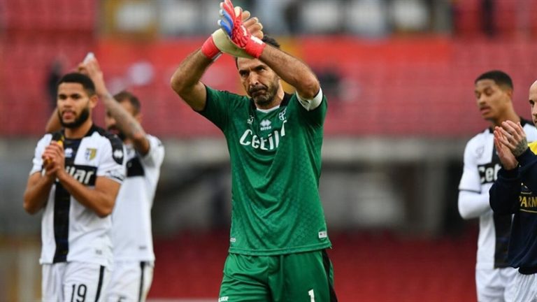 Buffon muốn chơi bóng tới 50 tuổi