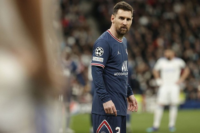 Lionel Messi tức giận với đồng đội trong trận thua Real Madrid