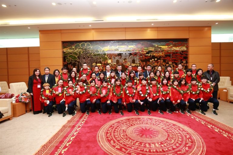 Đội tuyển nữ Việt Nam trở về nước sau hành trình lịch sử giành vé dự World Cup Women’s 2023