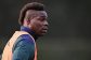 1-me-mancini-muon-goi-balotelli-1