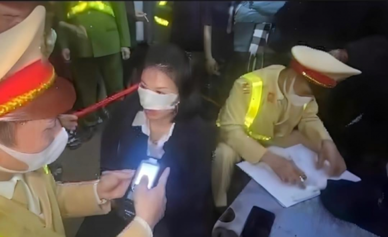 Thông tin về xử phạt nữ tài xế vi phạm giao thông trên phố Trần Cung