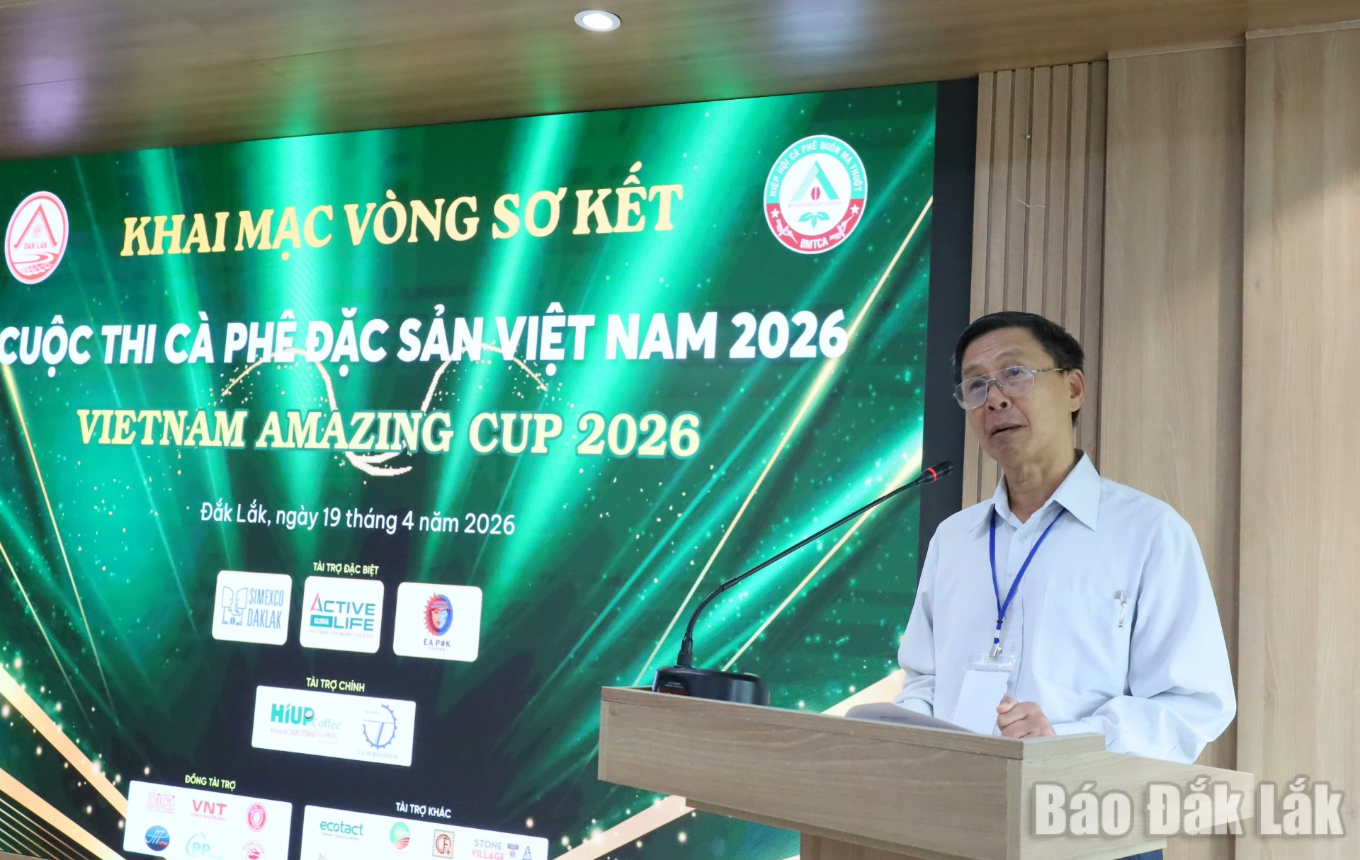 Chủ tịch Hiệp hội Cà phê Buôn Ma Thuột Trịnh Đức Minh, Trưởng Ban tổ chức cuộc thi phát biểu khai mạc.