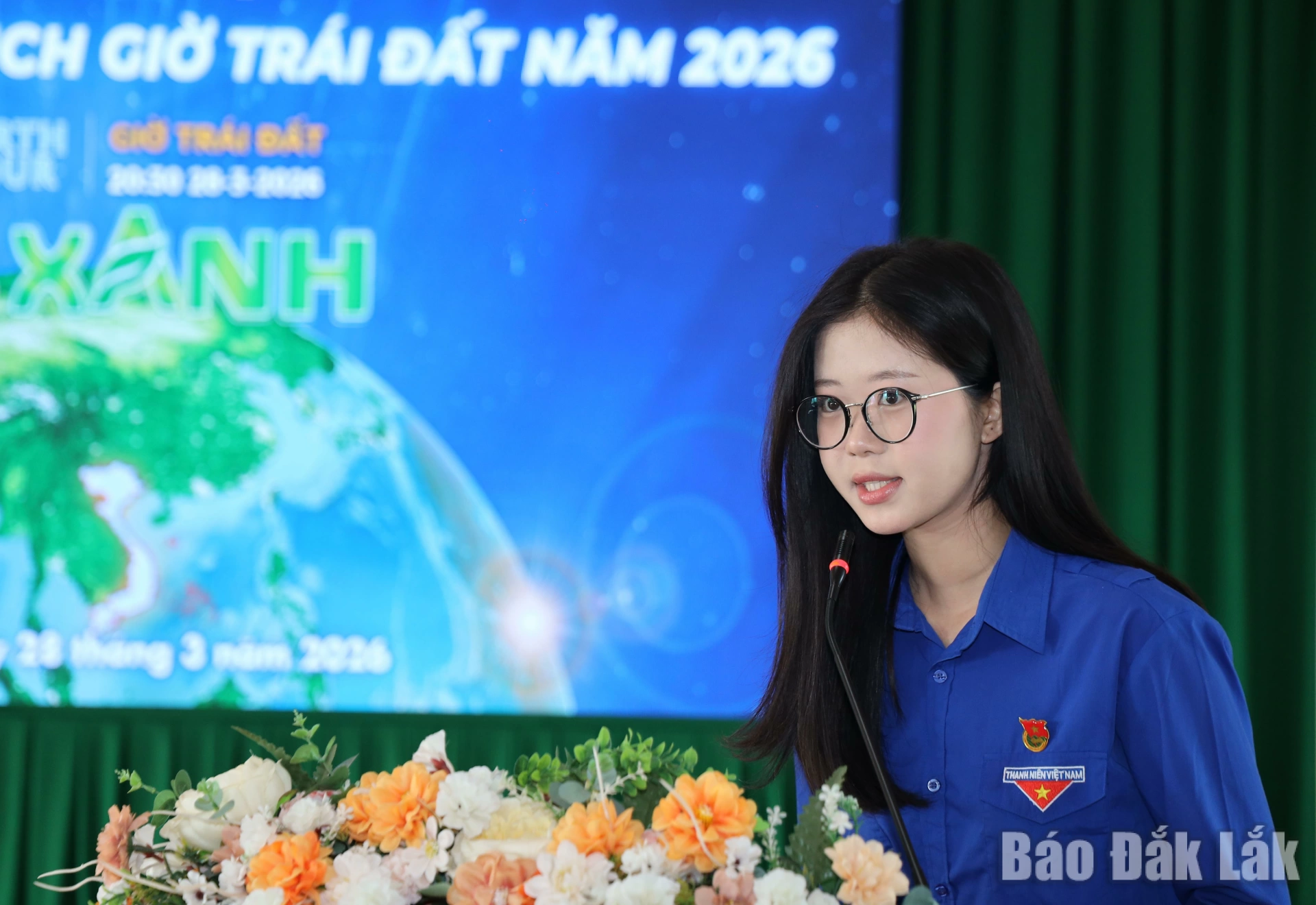 Em Nguyễn Thị Thu Ngân, đoàn viên Trường Đại học Tây Nguyên đại diện cho tuổi trẻ toàn tỉnh phát biểu hưởng ứng.