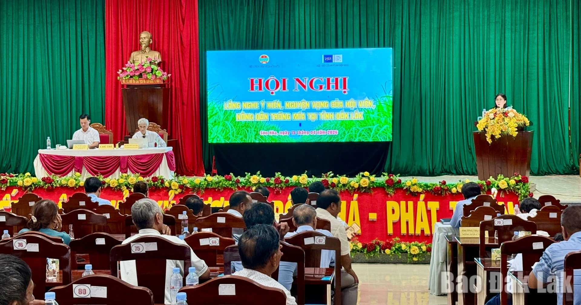 Quang cảnh hội nghị.