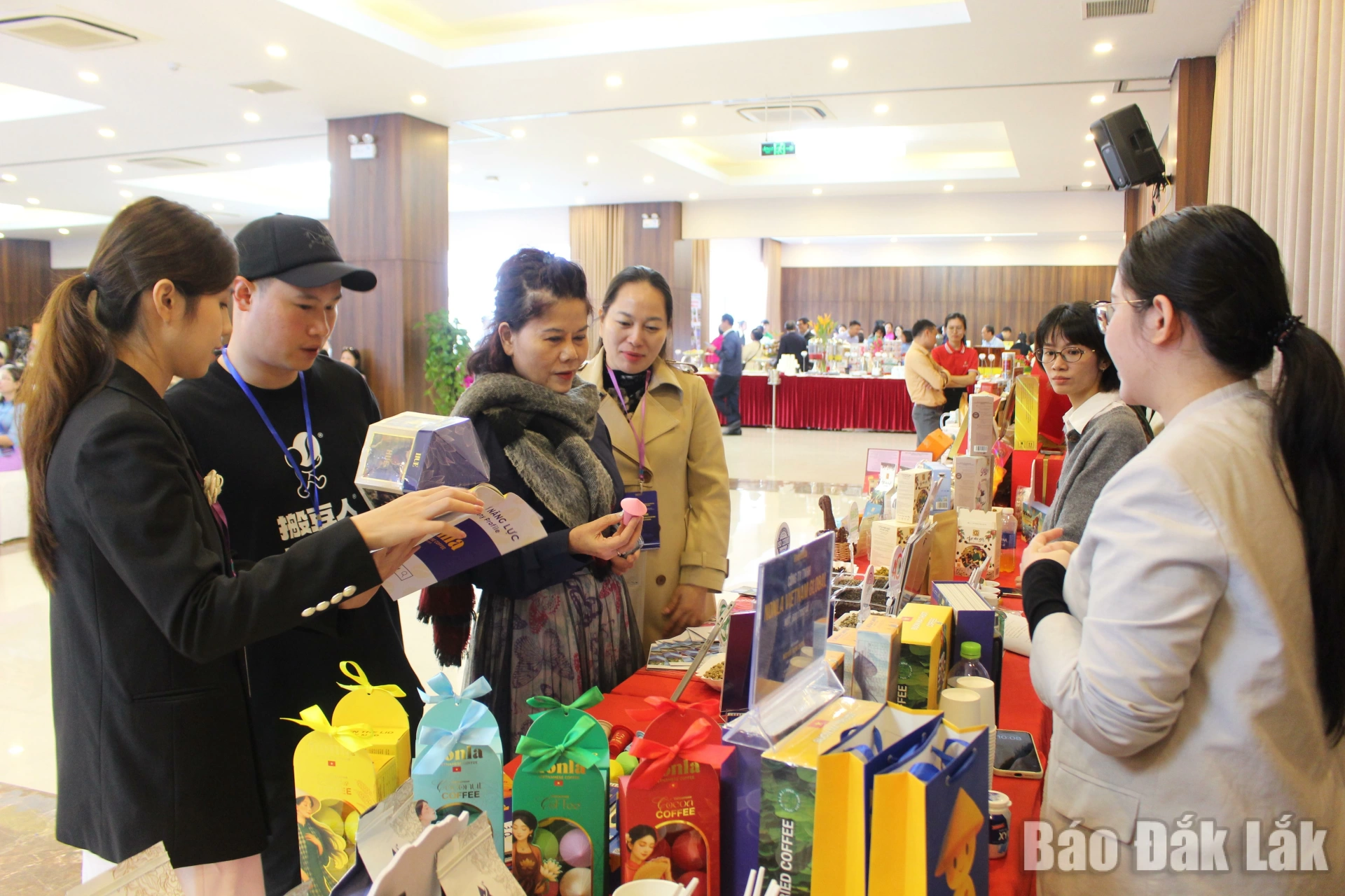 Doanh nghiệp tham gia chương trình xúc tiến thương mại tổ chức trong năm 2025 tại phường Buôn Ma Thuột.