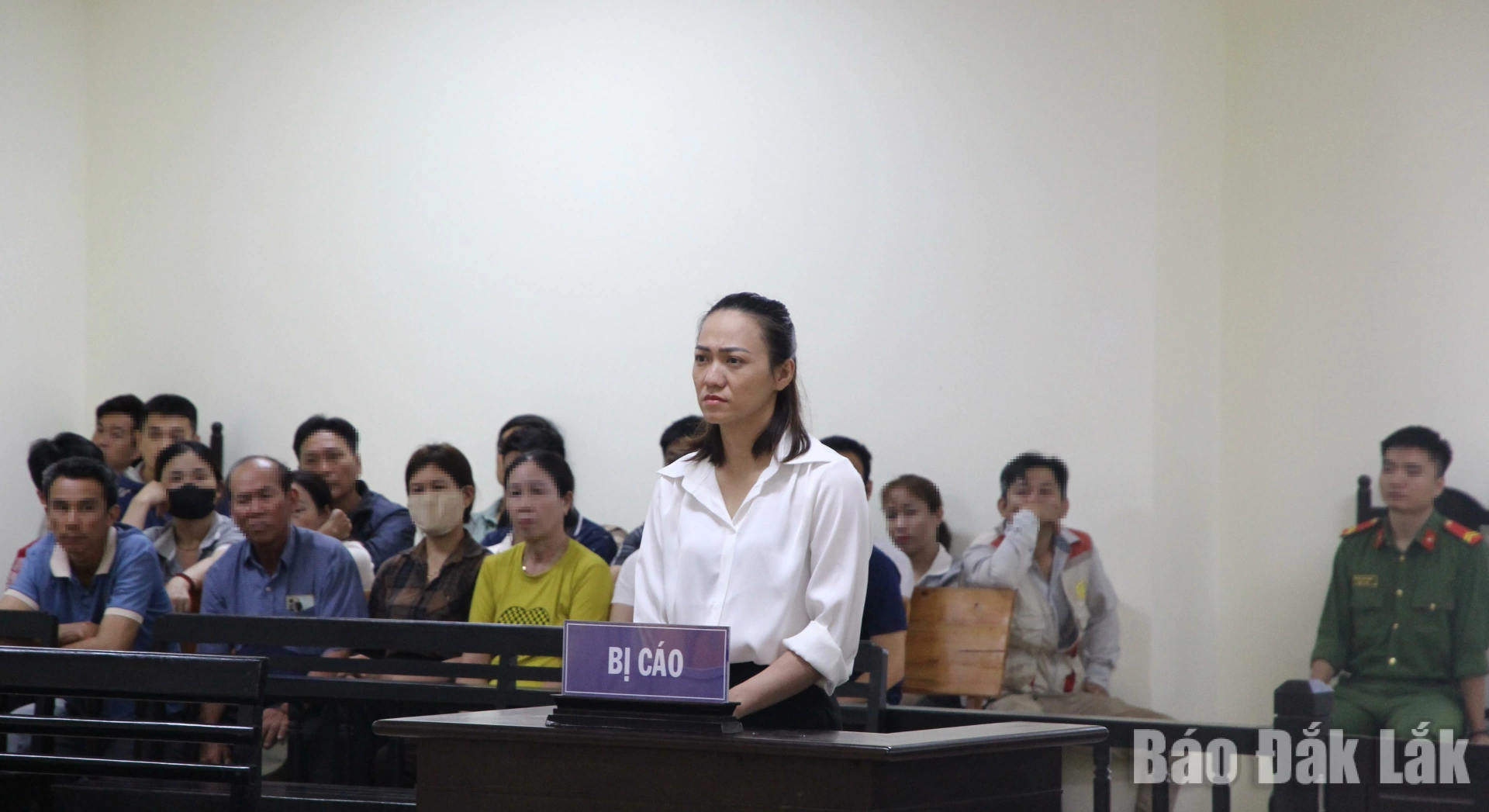 Bị cáo Lê Thị Cẩm Chi tại phiên tòa phúc thẩm.