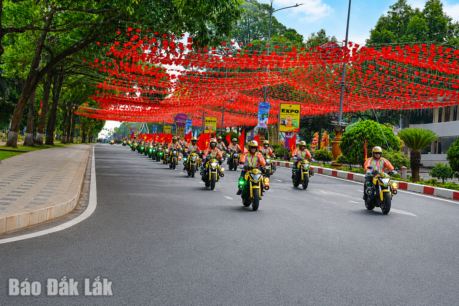 Tuyến đường tuyệt đẹp ở đường Nguyễn Tất sẽ có trong lộ trình đua của các vận động viên dự giải.