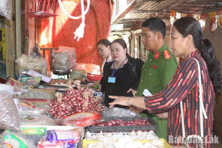 Ea Na siết chặt công tác bảo đảm an toàn thực phẩm