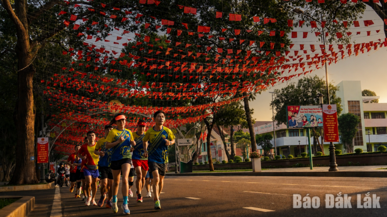 Những bước chân trên đường chạy