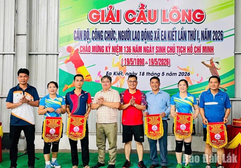 Xã Ea Kiết tổ chức giải cầu lông lần thứ I