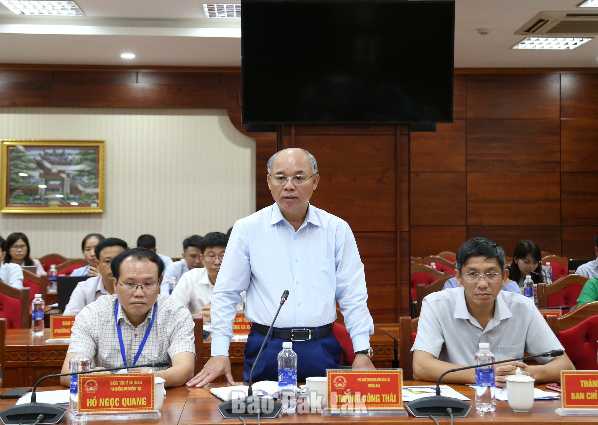 Phó Chủ tịch UBND tỉnh Đắk Lắk Trương Công Thái, Trưởng Trưởng Ban Chỉ đạo Tổng điều tra kinh tế của tỉnh phát biểu tại buổi làm việc.