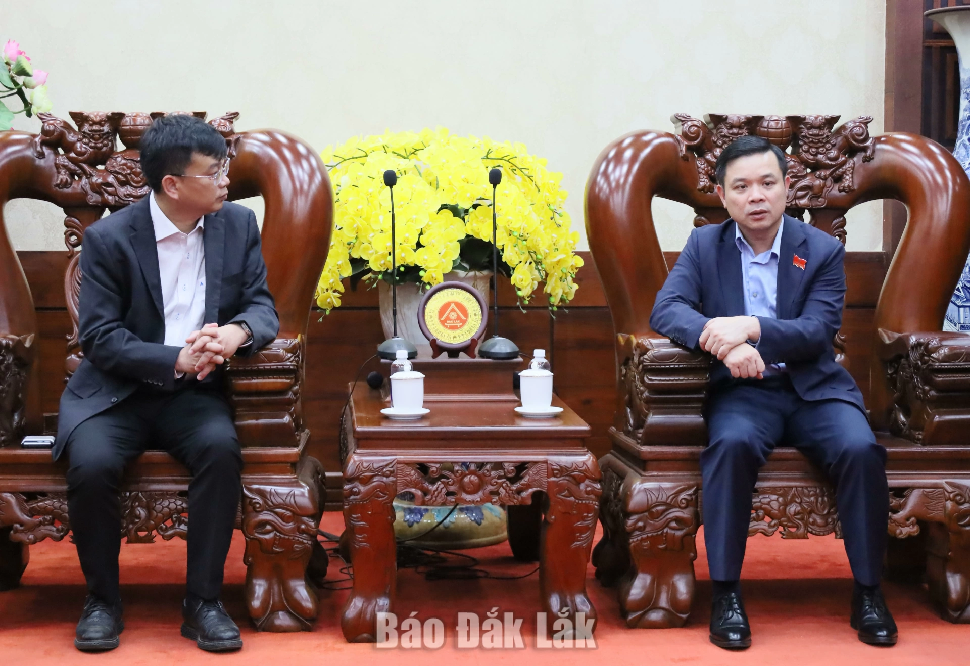 Tập đoàn BIN Corporation đề xuất khảo sát, đầu tư tổ hợp dự án 3 tỷ USD tại Đắk Lắk 1 đồng chí Đỗ Hữu Huy, Ủy viên dự khuyết Trung ương Đảng, Phó Bí thư Tỉnh ủy, Chủ tịch UBND tỉnh đã có buổi làm việc với Công ty Cổ phần Tập đoàn BIN Corporation