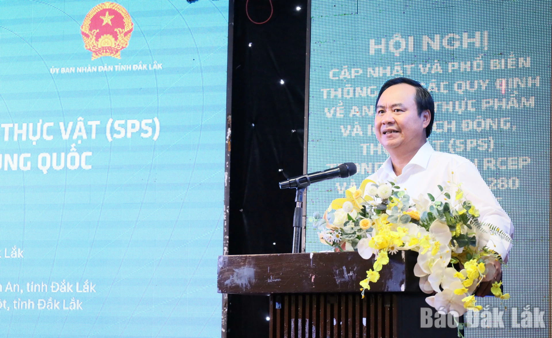 Cập nhật quy định SPS và Nghị định 280 của Tổng cục Hải quan Trung Quốc để thúc đẩy xuất khẩu nông sản bền vững 1 Thứ trưởng Bộ Nông nghiệp và Môi trường Võ Văn Hưng phát biểu khai mạc hội nghị.