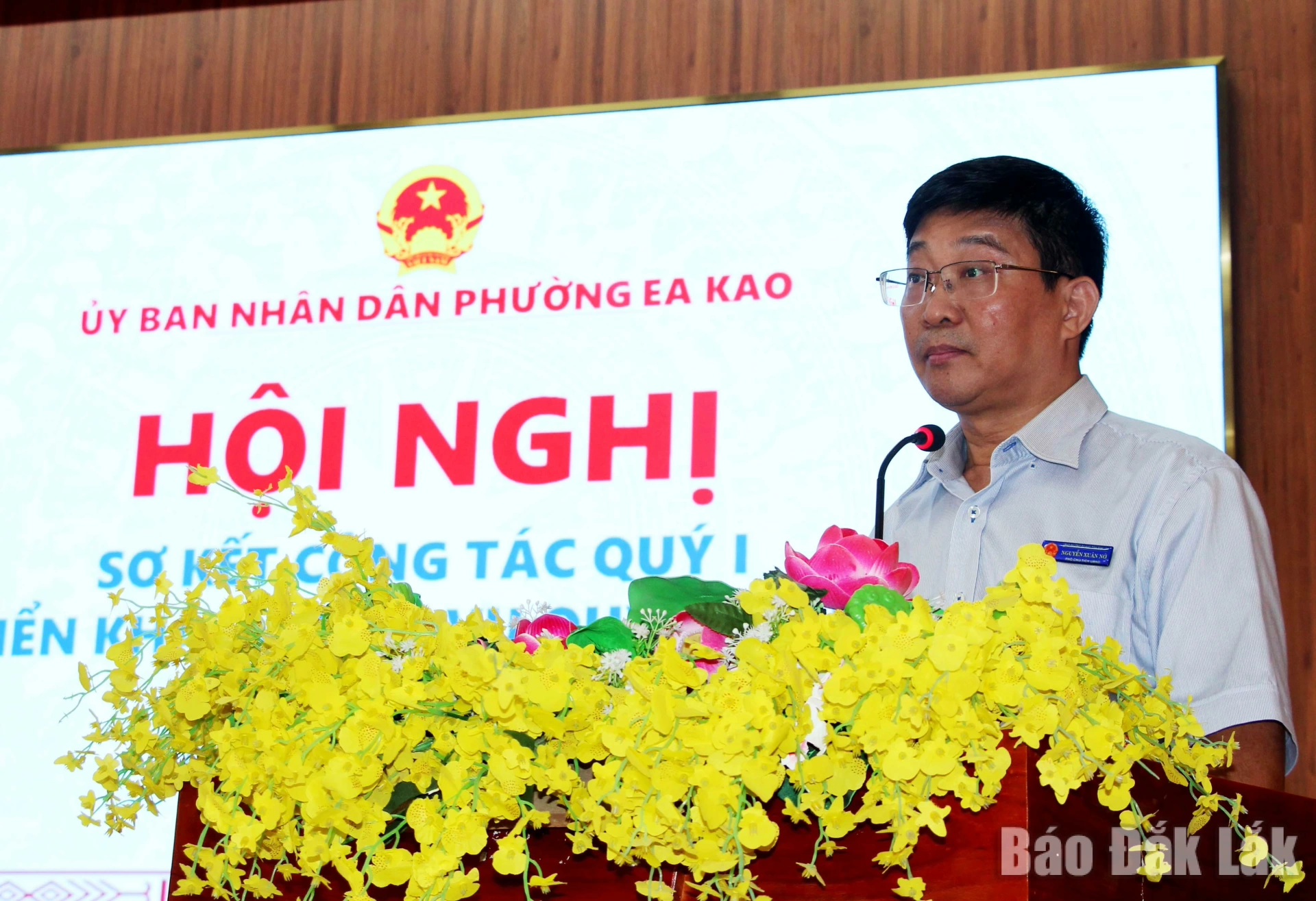 Phường Ea Kao thu ngân sách quý 1 hơn 64 tỷ đồng 1 Đồng chí Nguyễn Xuân Nở, Phó Chủ tịch Thường trực UBND phường phát biểu tại hội nghị.