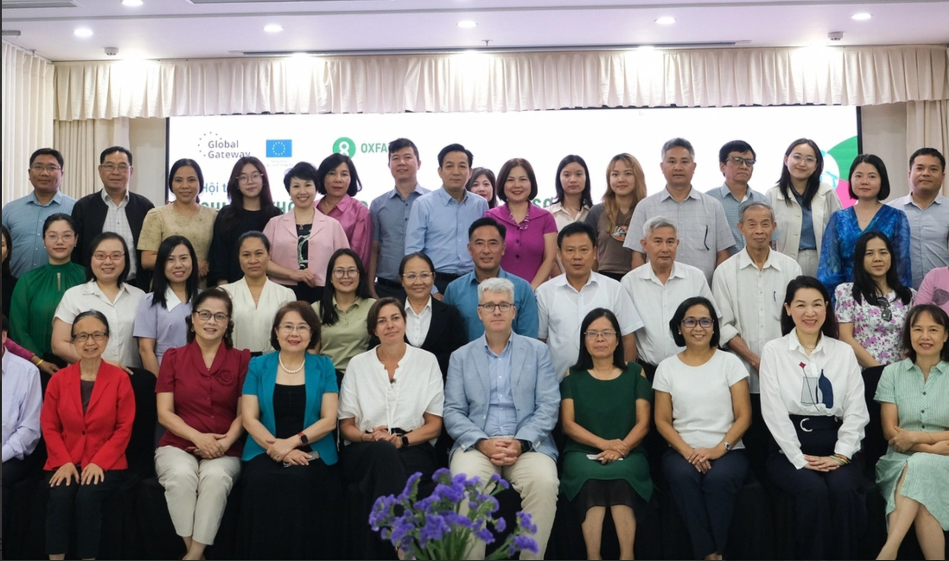 Dự án “Hỗ trợ các sáng kiến về chuyển đổi xanh do phụ nữ dẫn dắt” (PWG)