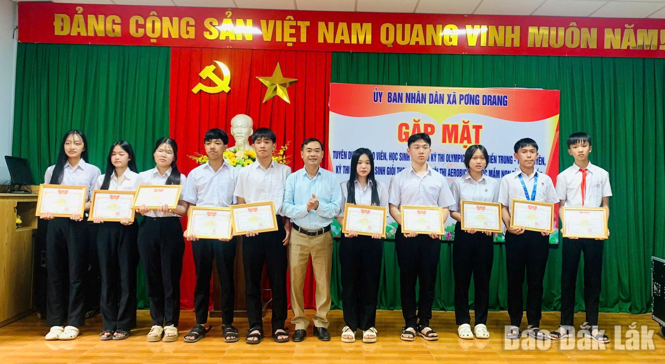 Xã Pơng Drang khẳng định chất lượng giáo dục mũi nhọn 1 z7752293174435 d25b5381f0c583d21e235e6a2bb302fb 20260511173643 20260518180747