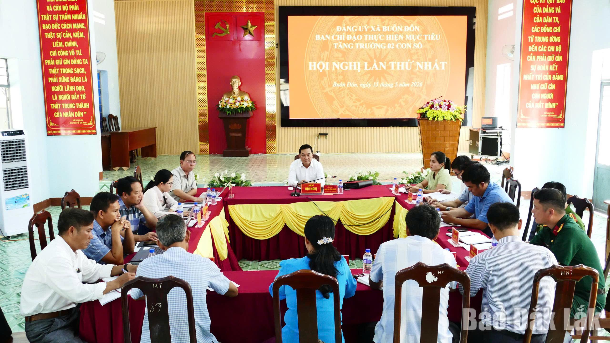 Buôn Đôn triển khai mục tiêu tăng trưởng kinh tế hai con số, giai đoạn 2026 - 2030 1 Các đại biểu tham dự hội nghị.