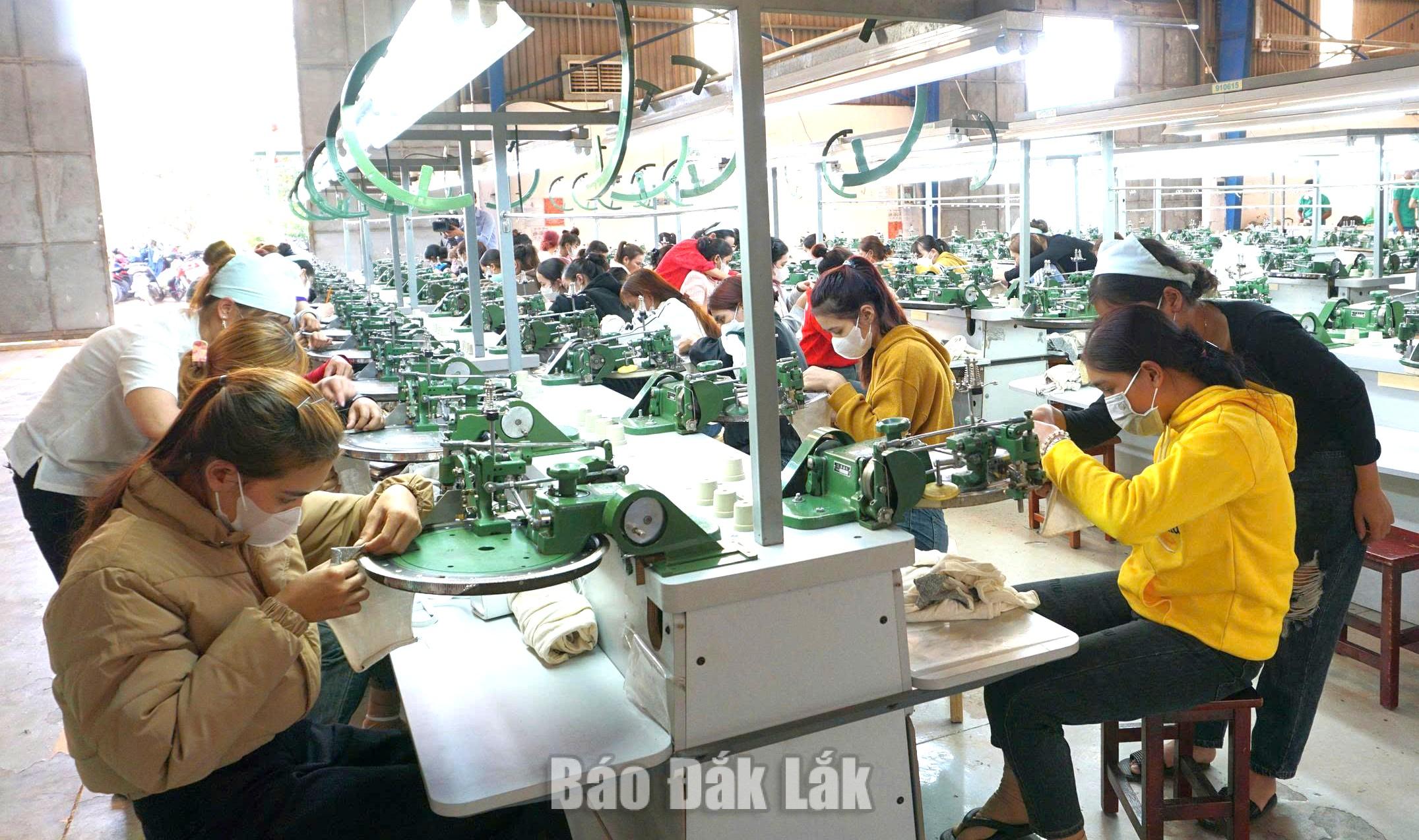 Một doanh nghiệp hoạt động tại Cụm công nghiệp Tân An (phường Tân An). (Ảnh minh họa)