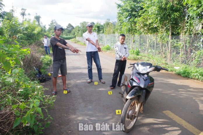 Truy bắt nhanh 3 đối tượng dùng dao uy hiếp học sinh cướp tài sản