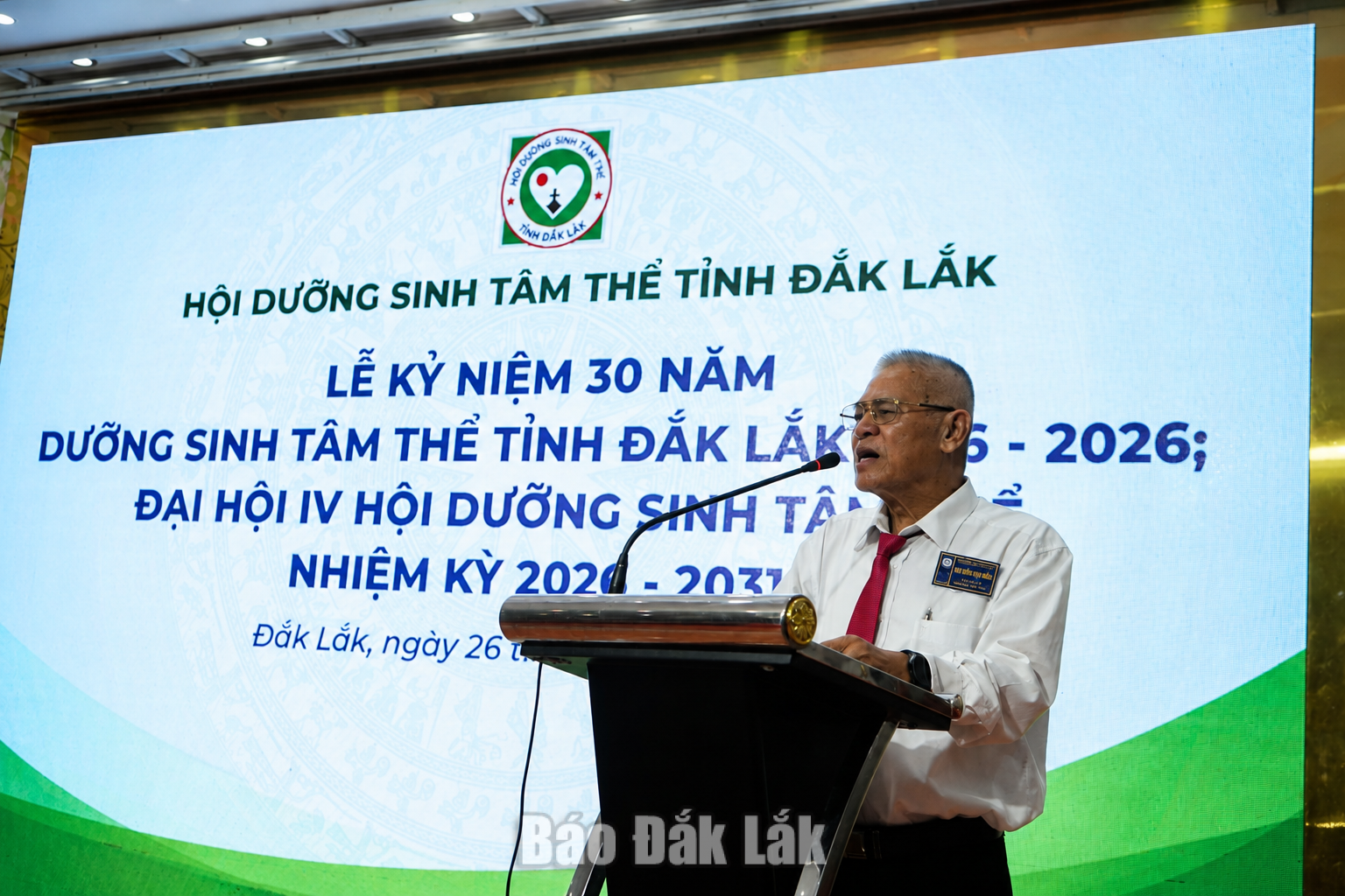 Chủ tịch Hội Dưỡng sinh tâm thể khóa III Hồ Việt Sang ôn lại kỷ niệm 30 năm thành lập Hội