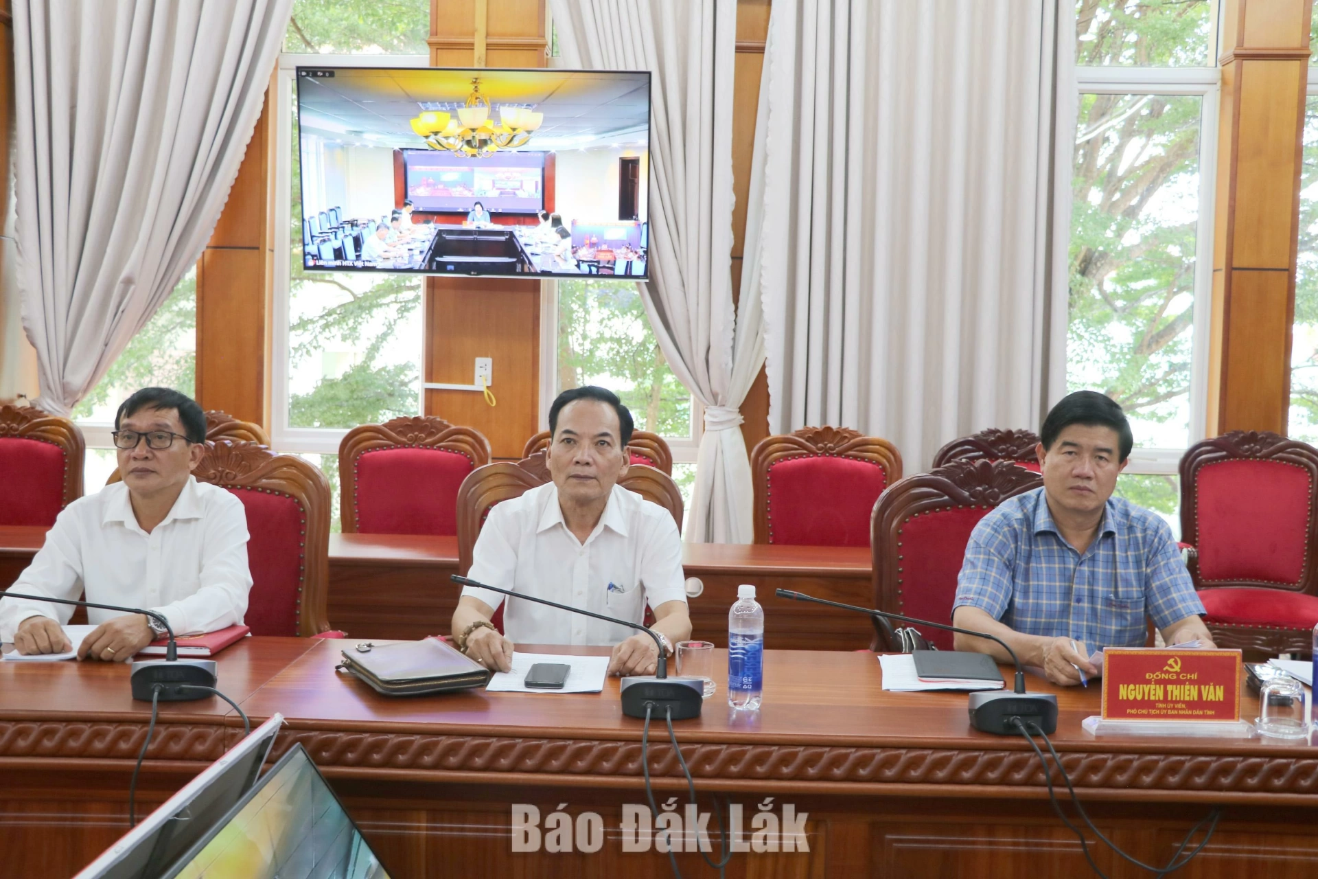 Khẩn trương hoàn thiện các điều kiện tổ chức Đại hội Liên minh Hợp tác xã tỉnh Đắk Lắk 2 Các đại biểu tham dự buổi làm việc.