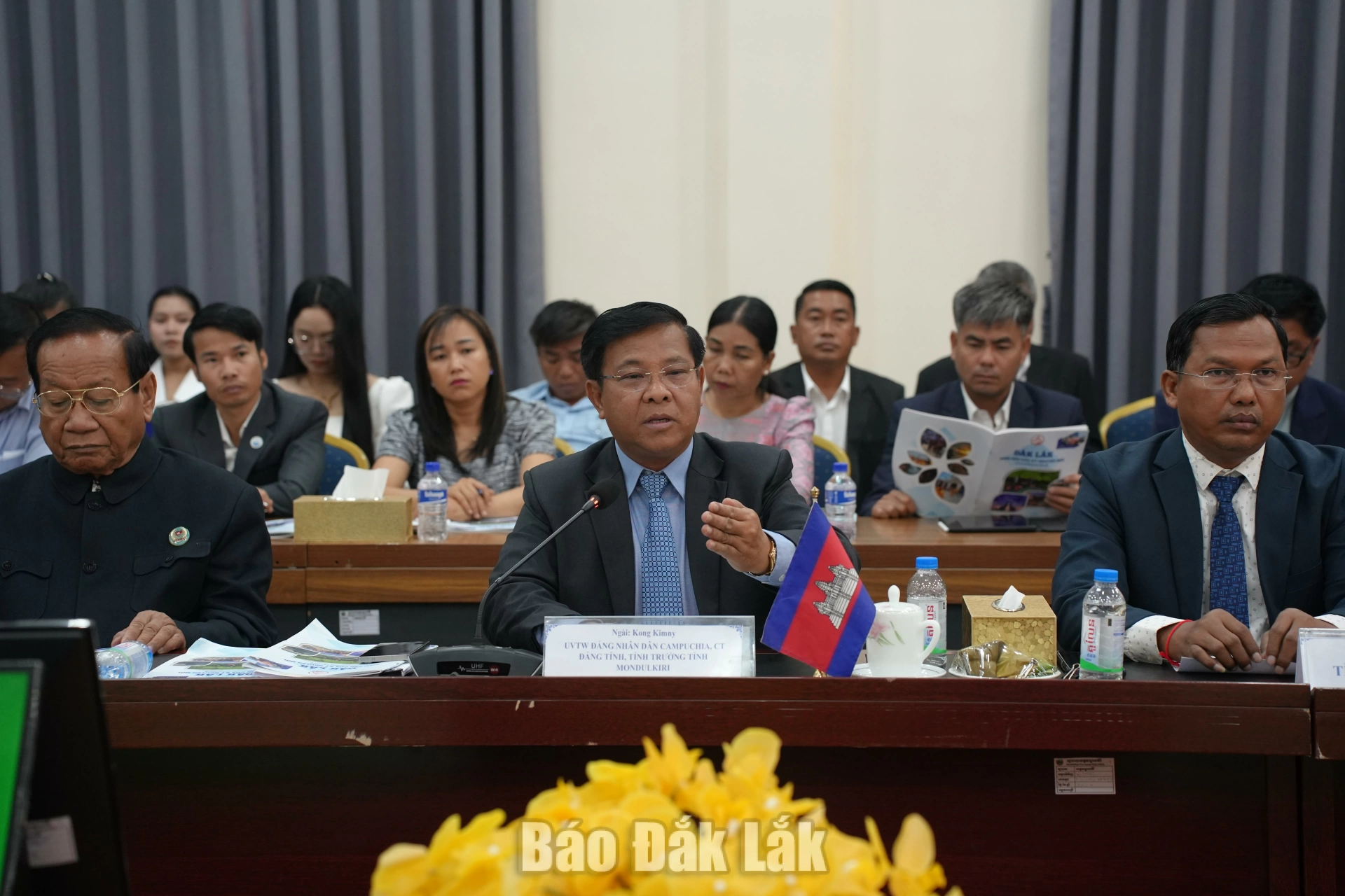 Đắk Lắk tổ chức Diễn đàn thúc đẩy hợp tác kinh tế, thương mại với tỉnh Mondulkiri 5 Ngài Kong Kimny, Tỉnh trưởng tỉnh Mondulkiri phát biểu tại diễn đàn.