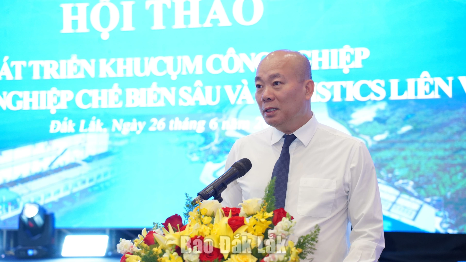 Cục trưởng Cục Xúc tiến thương mại (Bộ Công Thương) Vũ Bá Phú phát biểu chỉ đạo, định hướng tại Hội thảo.