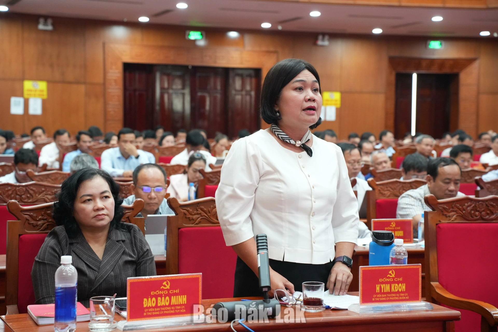 Đồng chí HYim Kđoh, Ủy viên Ban Thường vụ Tỉnh ủy, Bí thư Đảng ủy 