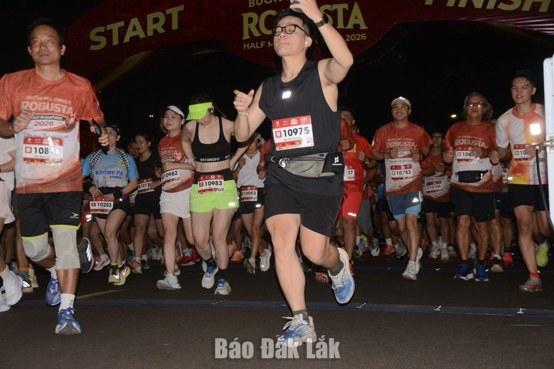 Sôi nổi Giải chạy Buôn Ma Thuột Robusta Half Marathon VTV8 2026 2 Vận động viên xuất phát, cự ly 10 km.