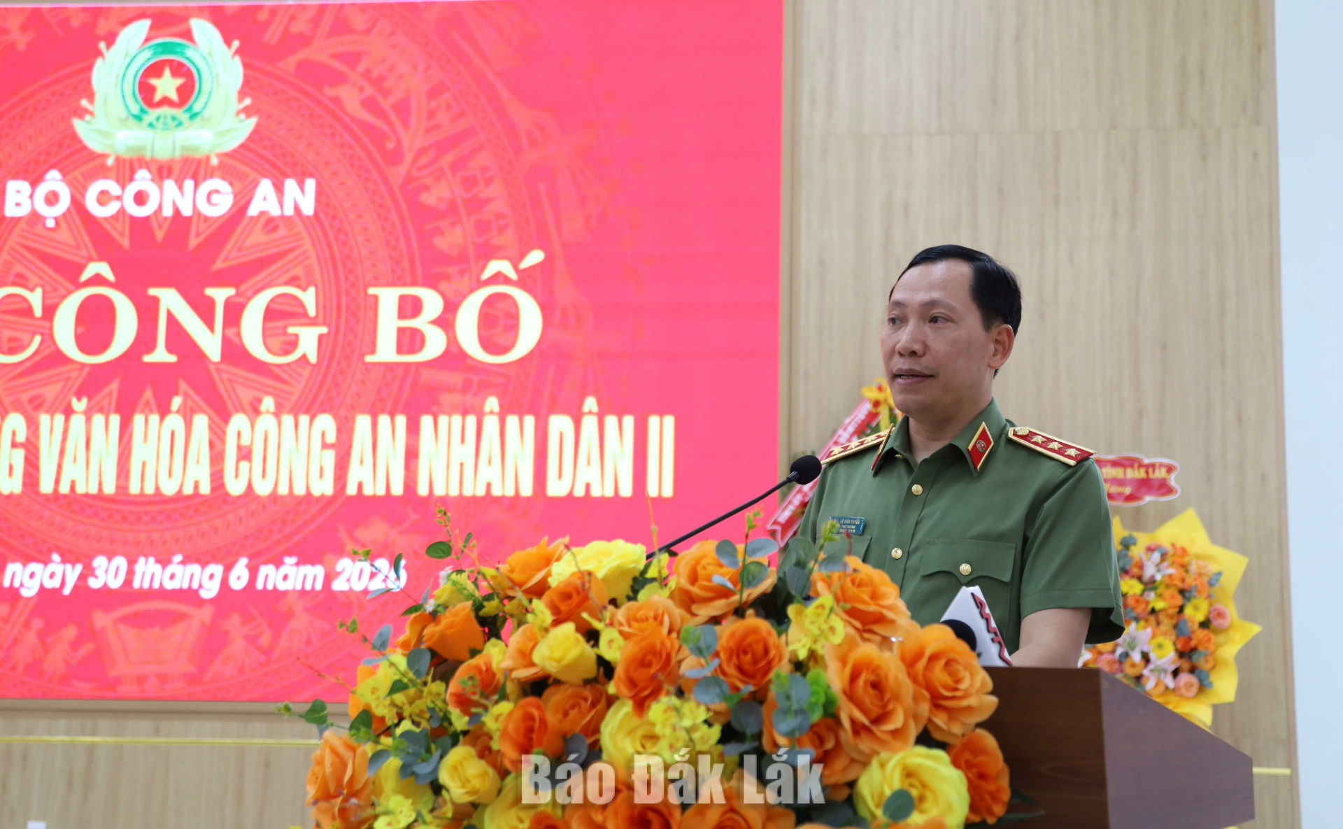 Thượng tướng Lê Văn Tuyến, Ủy viên Trung ương Đảng, Thứ trưởng Bộ Công an phát biểu chỉ đạo tại buổi lễ.