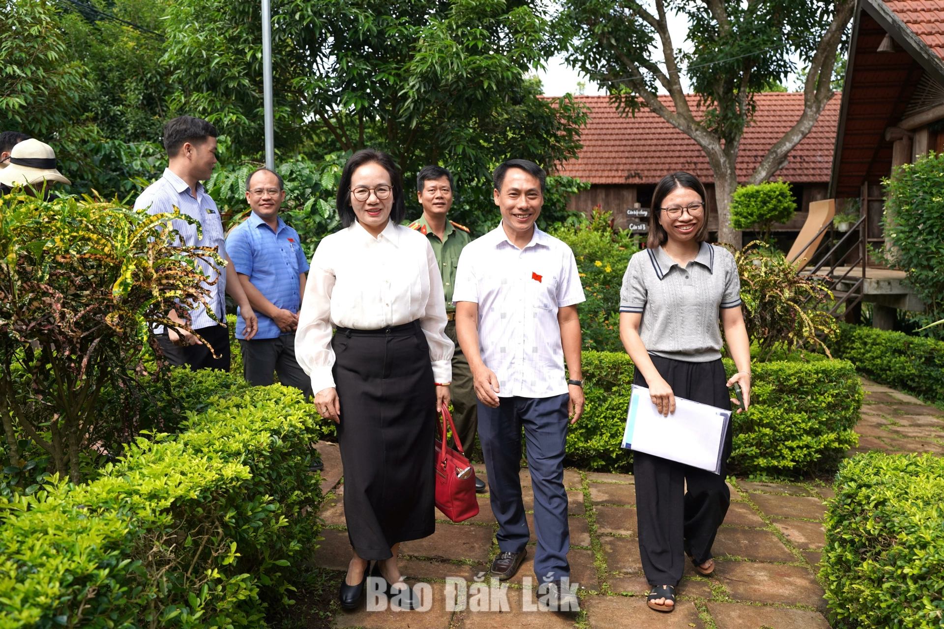 Ban Văn hóa - Xã hội, HĐND tỉnh giám sát công tác quản lý du lịch tại phường Buôn Ma Thuột 5 Đoàn giám sát tiến hành khảo sát tại một số cơ sở lưu trú trên địa bàn.
