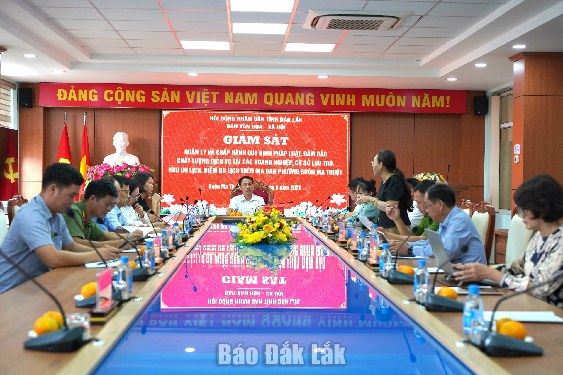 Ban Văn hóa - Xã hội, HĐND tỉnh giám sát công tác quản lý du lịch tại phường Buôn Ma Thuột 1 Quang cảnh buổi làm việc.