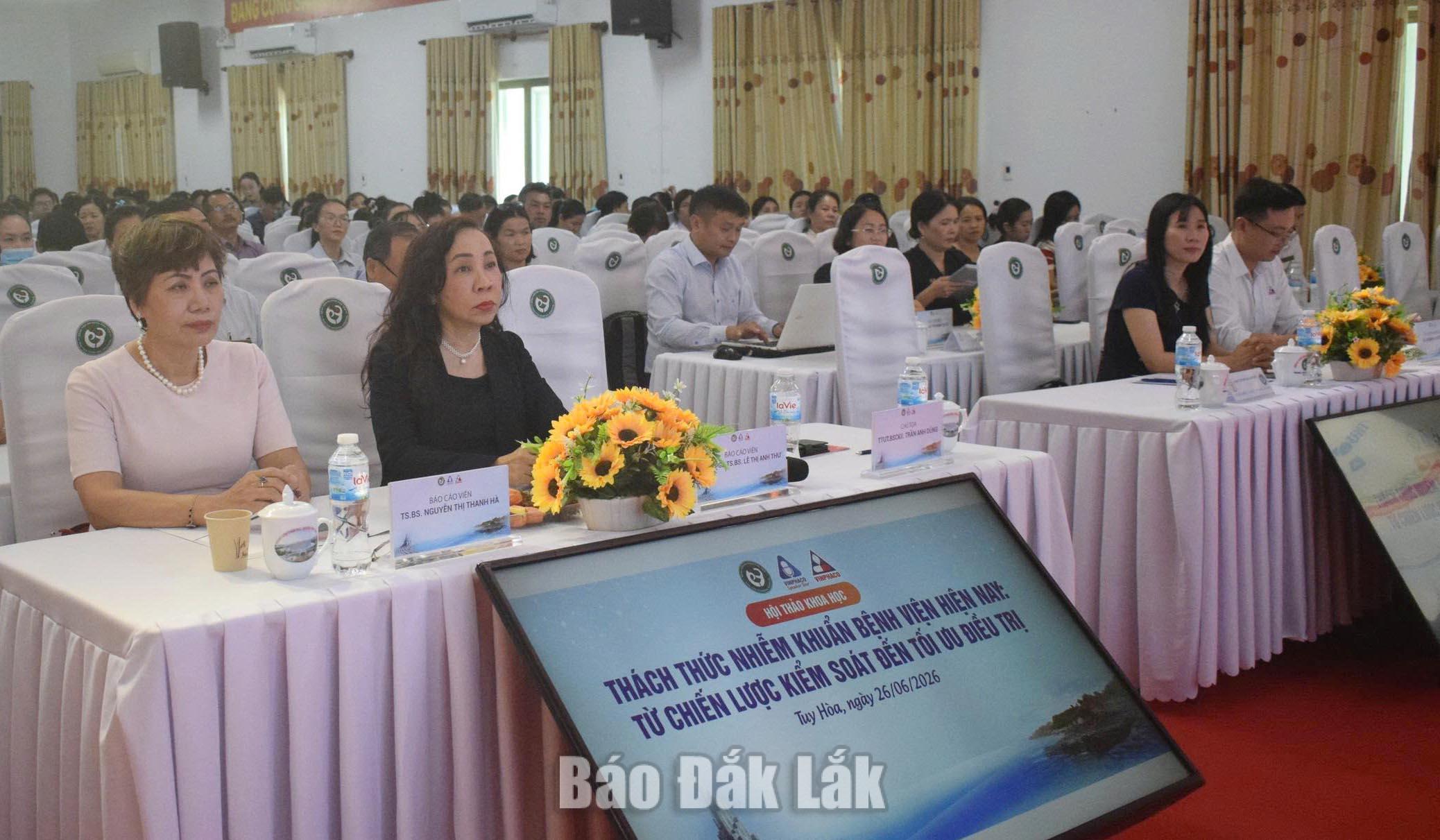 Các đại biểu tham dự hội thảo