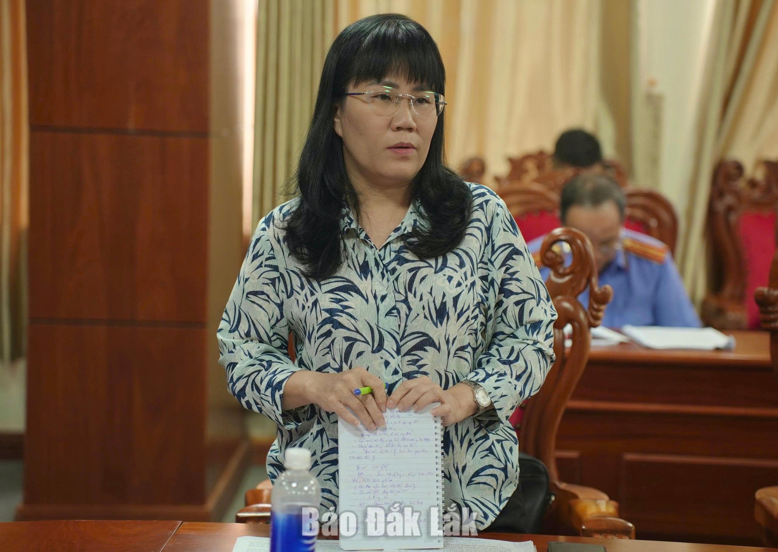 Tăng cường trách nhiệm, xử lý dứt điểm các vụ việc thi hành án tồn đọng 2 Đồng chí Hồ Thị Nguyên Thảo, Ủy viên Ban Thường vụ Tỉnh ủy, Phó Chủ tịch Thường trực UBND tỉnh phát biểu tại buổi làm việc.