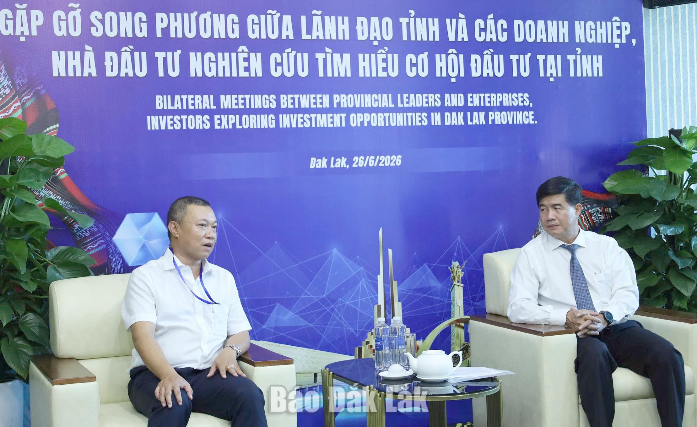 Phó Chủ tịch UBND tỉnh Nguyễn Thiên Văn tiếp và làm việc với Công ty TNHH Thương mại - Dịch vụ Thủy sản Ngọc Tùng.